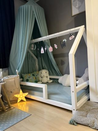 Děkujeme mamince @anett.hr za nádhernou fotku dokonale sladěného pokojíčku a vaší oblíbené postýlky Hvězdička ✨ Vaše fotky...