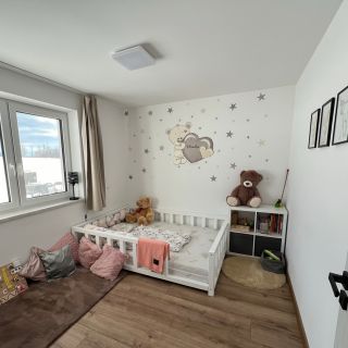 Postýlka duha 🌈 - Bílý dekor #domeckovepostelekids #domeckovapostylka #postylka #domeckovepostele #postylka...