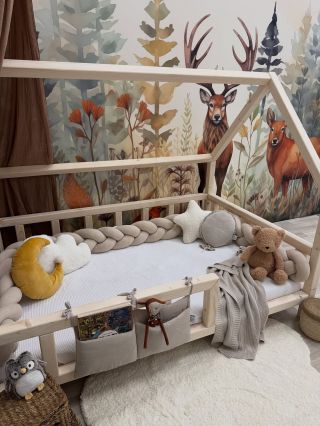 Tento víkend až do pondělí platí sleva -9 % na postýlky hvězdička ⭐️ a polárka 💫 s kódem PODSTROMECEK 🎁🎄 Na fotce je...