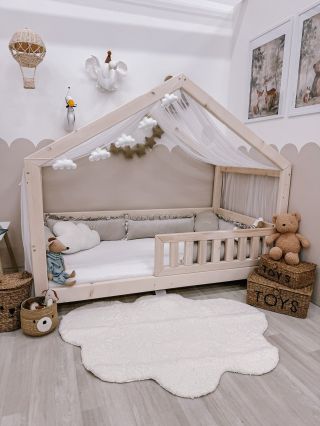 Sluníčko ploché, vyvýšená stříška 🌞 • zábrana na pravé straně • vstup 70 cm • nožičky 10 cm • výška zábrany 30 cm...